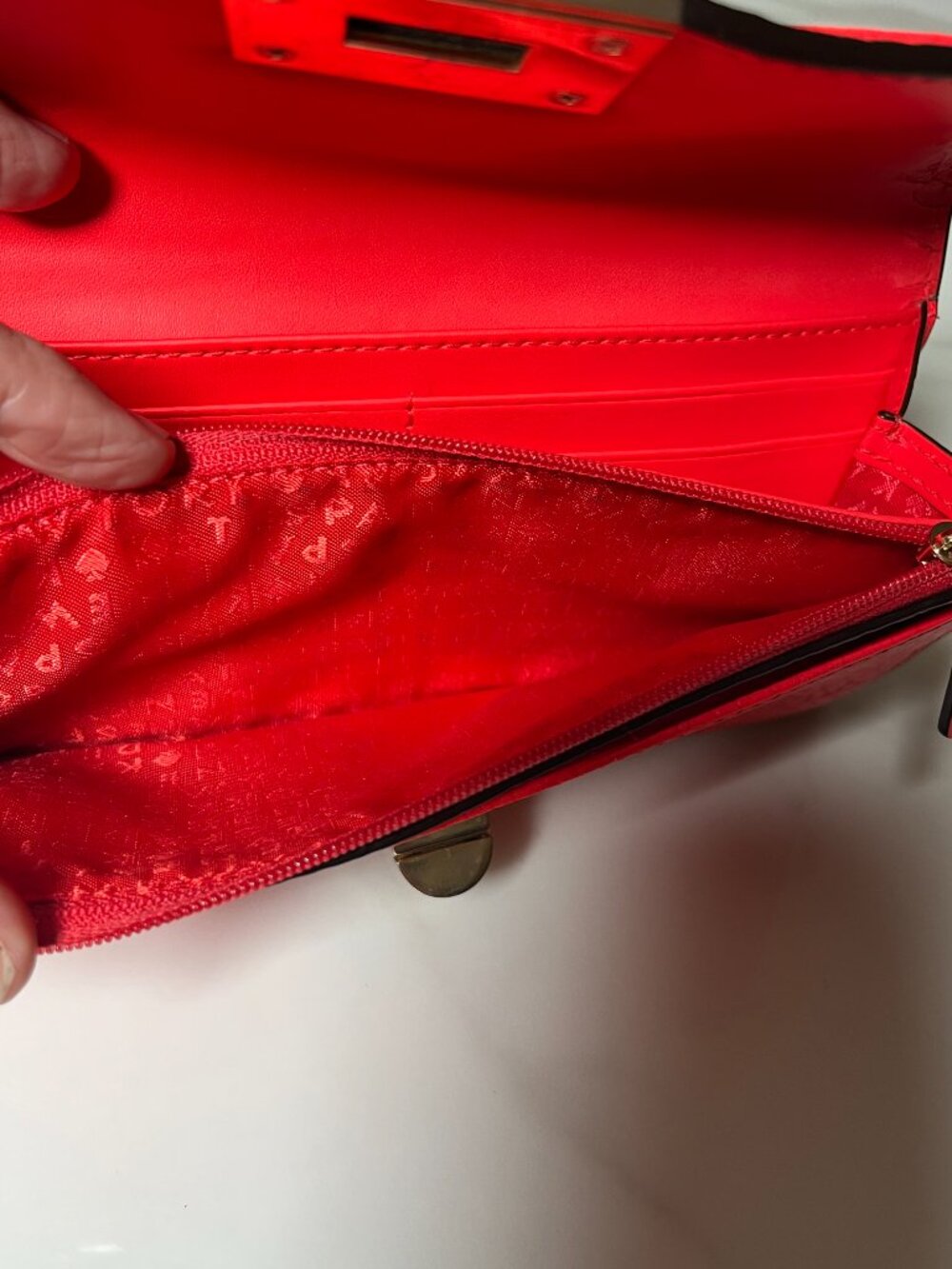 Kate Spade New York Red Pebbled Leather Turn Lock Continental Wallet - Picture 10 of 12